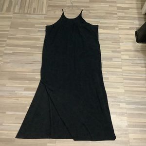 Athleta Hayes Pleated Maxi Dress BLACK, size 1X, with Pockets & Splits